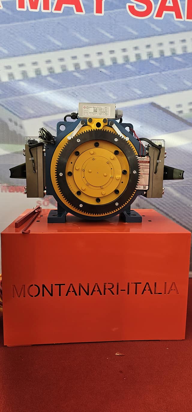 ĐỘNG CƠ MÁY KÉO MONTANARI - ITALIA