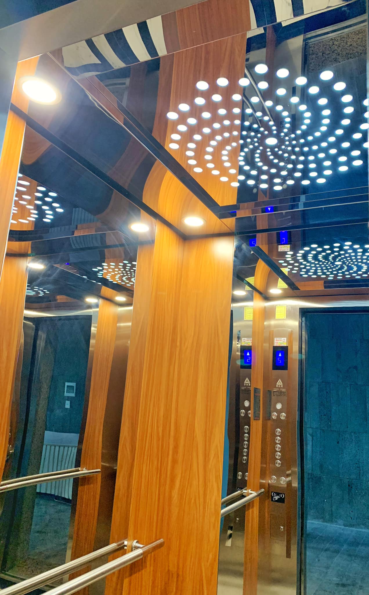 BÁO GIÁ THANG MÁY TẢI KHÁCH4